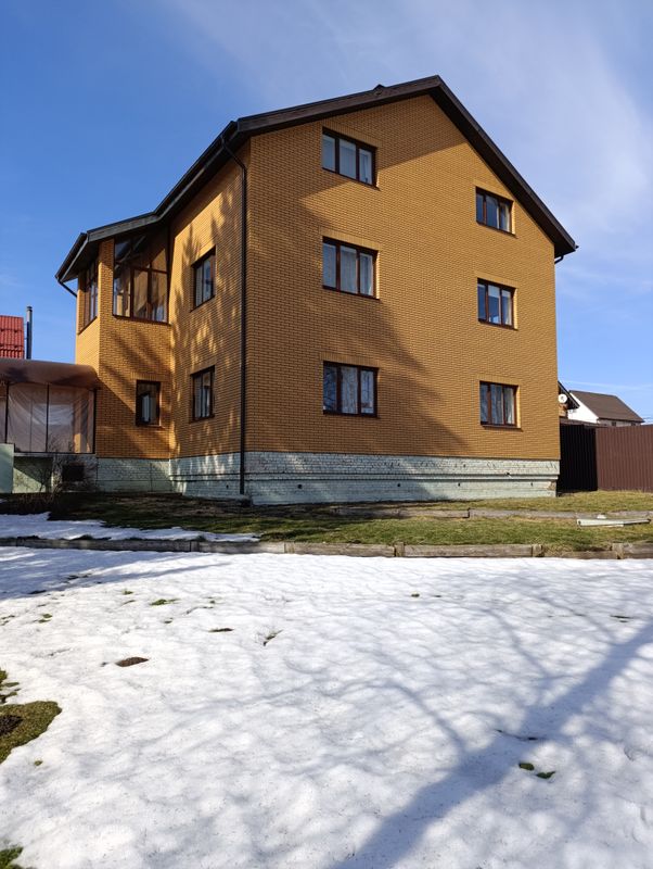 Москва и МО, Московская обл, Сергиев Посад, Сергиев Посад деревня Наугольное; Дом 422м² на участке 10 сот. 3 эт.